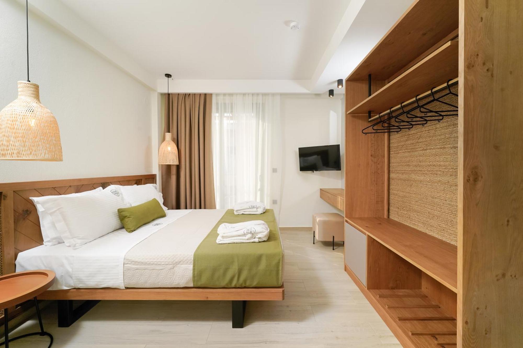 Azzure Luxury Suites بوتوس المظهر الخارجي الصورة