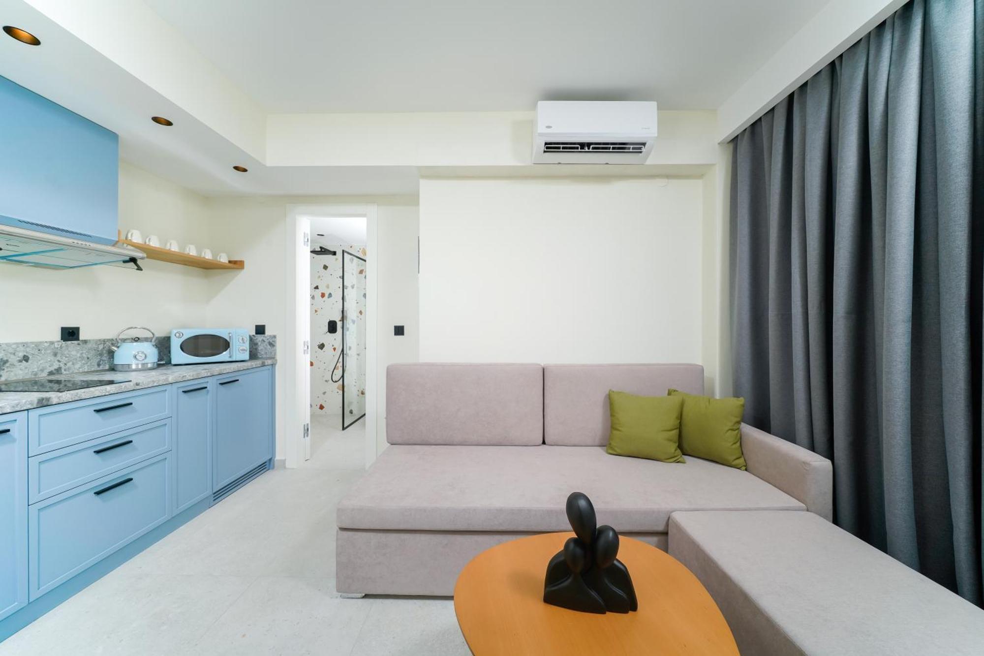 Azzure Luxury Suites بوتوس المظهر الخارجي الصورة