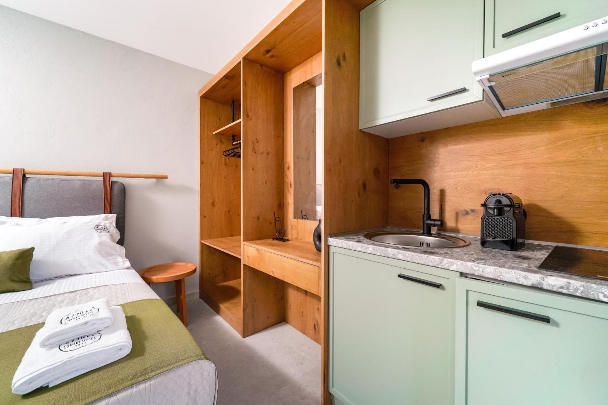 Azzure Luxury Suites بوتوس المظهر الخارجي الصورة