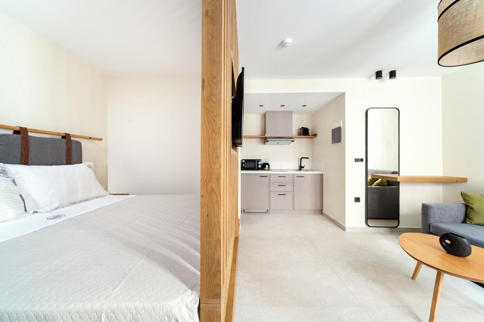 Azzure Luxury Suites بوتوس المظهر الخارجي الصورة